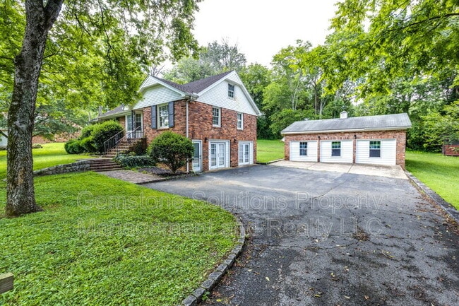 1017 Jasperson Dr in Nashville, TN - Building Photo - Building Photo