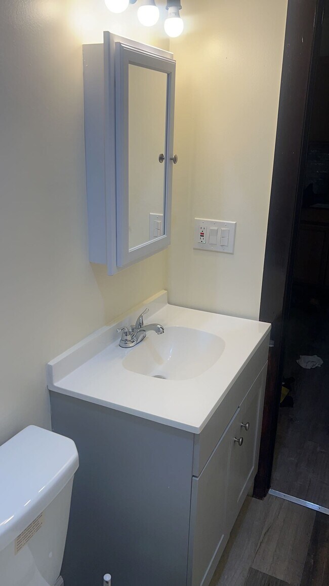 12 Coram Rd Apartments and Nearby Shelton Apartments For Rent Shelton, CT