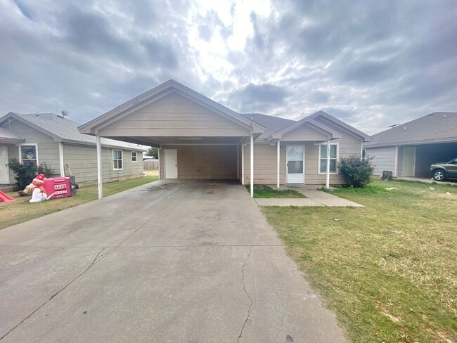 property at 1805 38th St