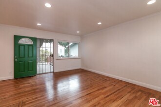 2915 St George St in Los Angeles, CA - Building Photo - Building Photo