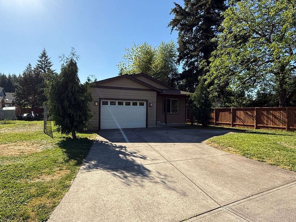 4300 NE 137th Ave in Vancouver, WA - Building Photo