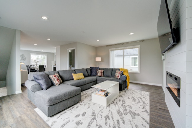 property at 4716 Grove St