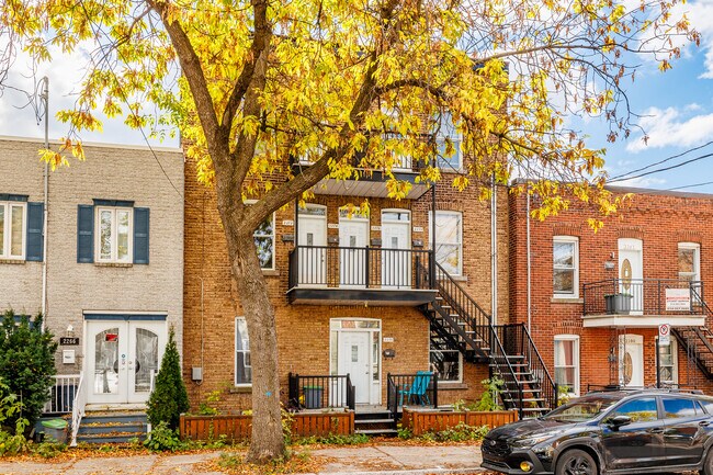 2270 De Villiers Rue