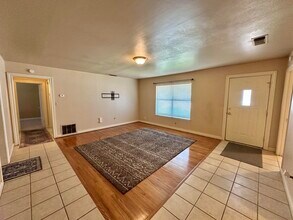 4310 31st St in Lubbock, TX - Building Photo - Building Photo
