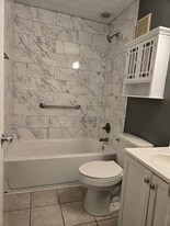 2113 Saint Michael Dr, Unit A in Lexington, KY - Building Photo