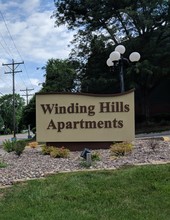 Winding Hills Apartments in Davenport, IA - Foto de edificio - Building Photo