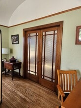 4564 E Talmadge Dr in San Diego, CA - Building Photo - Building Photo