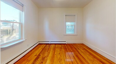 5 Aldie St, Unit 1 in Boston, MA - Foto de edificio - Building Photo