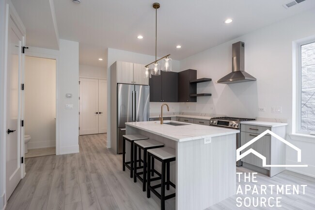 1814 W Thomas St in Chicago, IL - Building Photo - Building Photo