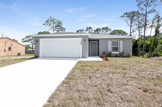 property at 1222 Alcazar St SE