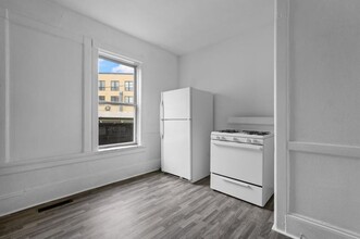 718 E Pearson St in Milwaukee, WI - Building Photo - Building Photo