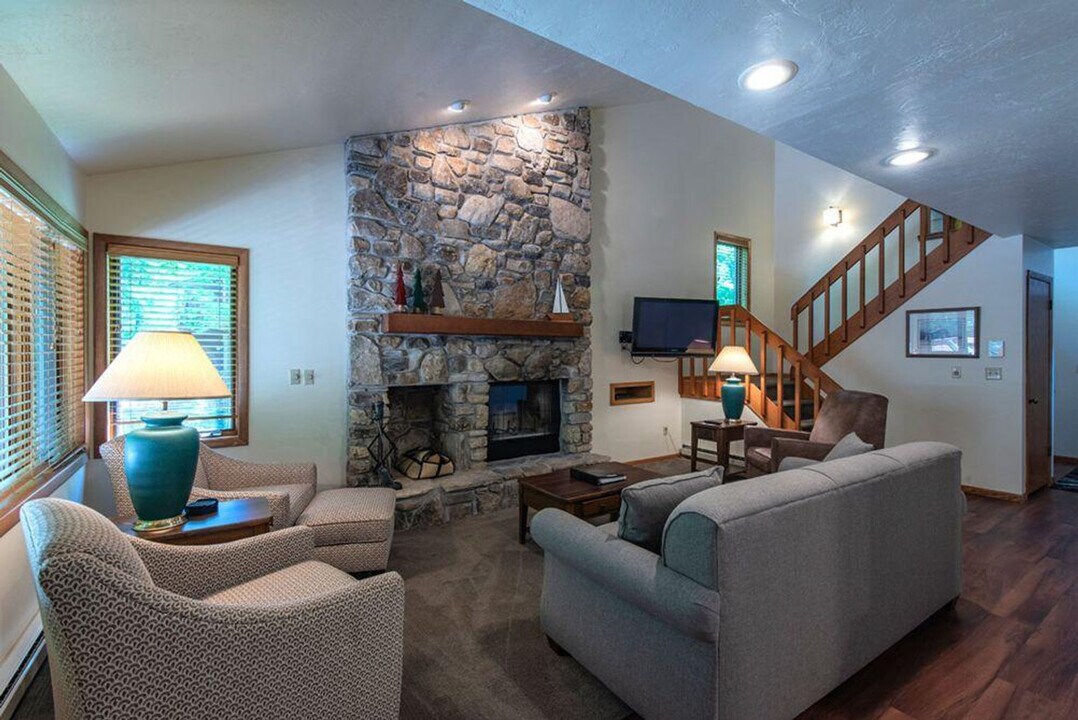 1702 Forest Ridge Rd in Baileys Harbor, WI - Building Photo