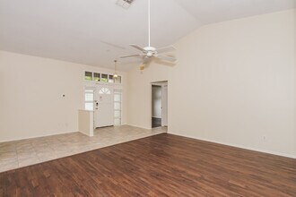830 E Charing Cross Cir in Lake Mary, FL - Building Photo - Building Photo