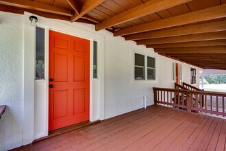 128 Cleveland Rd in Rossville, GA - Building Photo - Building Photo