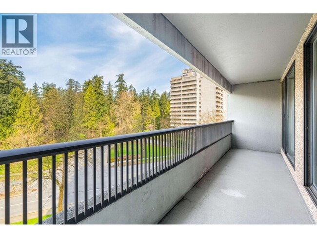 property at 6595 Willingdon Ave
