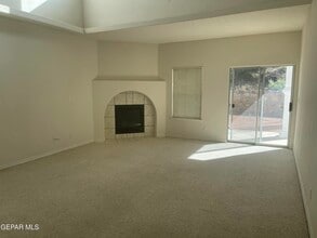 7344 Prickley Pear Dr in El Paso, TX - Building Photo - Building Photo