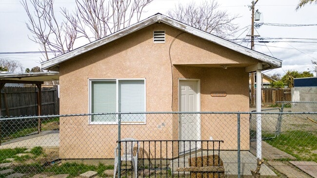 property at 1435 Nadine Ave