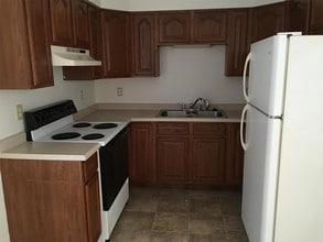 3027 River Rd in Muscatine, IA - Building Photo - Building Photo