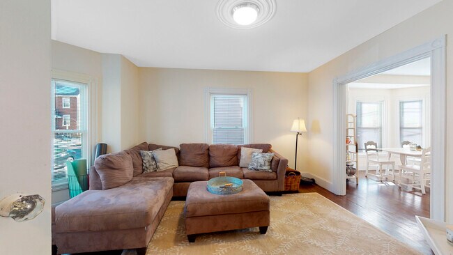 20 Litchfield St, Unit 20 in Boston, MA - Foto de edificio - Building Photo