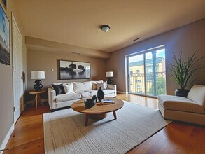 3215 W Armitage Ave in Chicago, IL - Building Photo - Building Photo