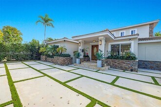 1700 Cleveland Rd in Miami Beach, FL - Building Photo - Building Photo
