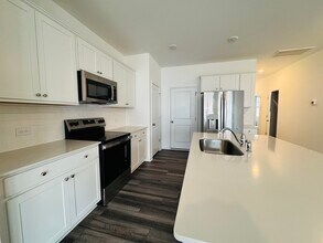 66 Florida St in Lillington, NC - Building Photo - Building Photo