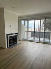 5039 E Ocean Blvd, Unit 3 in Long Beach, CA - Building Photo - Building Photo