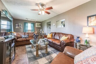 8107 Tye Ln in Pearland, TX - Building Photo - Building Photo