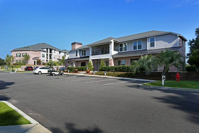 Arbor Landing at Lake Jackson in Tallahassee, FL - Foto de edificio - Building Photo