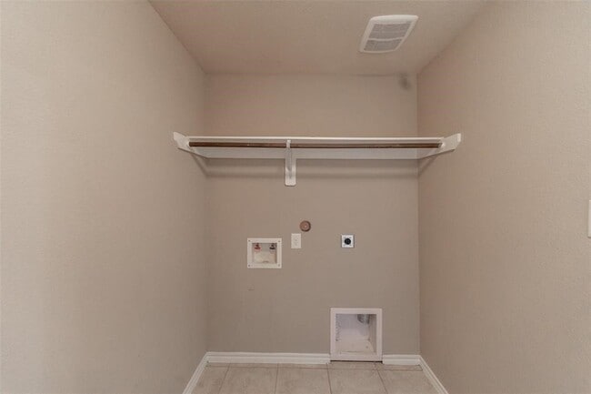 property at 3511 Goldleaf Trail Dr