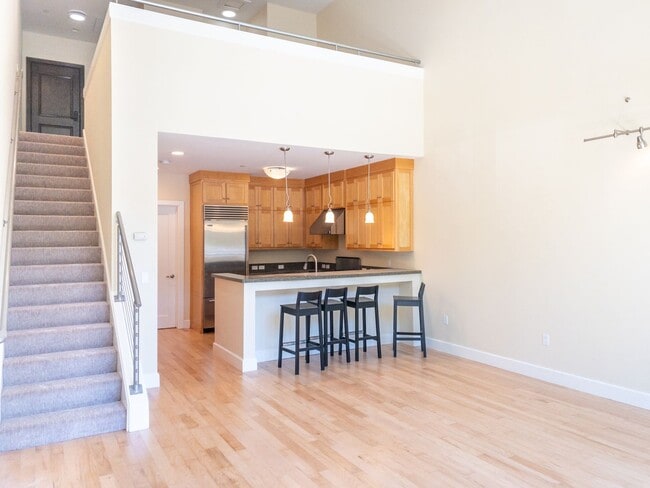 property at 6 Tamalpais Commons Ln