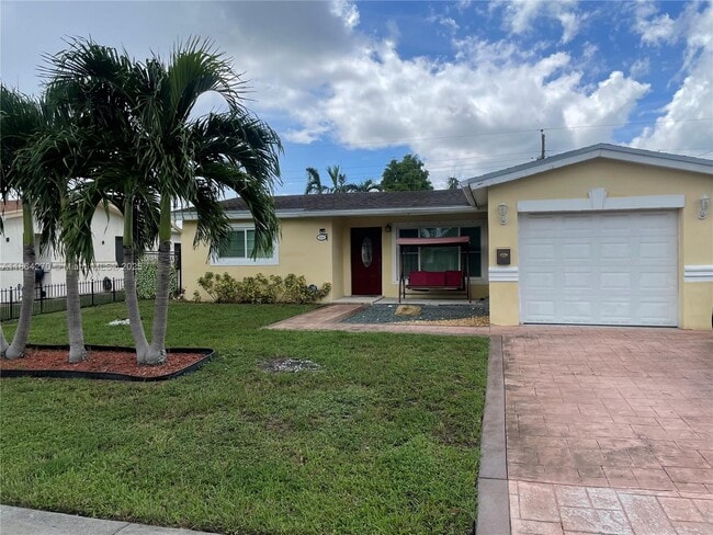 3297 NW 35th Way
