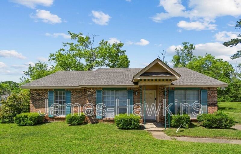 4223 Delfern Dr in Montgomery, AL - Building Photo