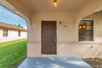 944 NW 14th St in Homestead, FL - Building Photo - Building Photo