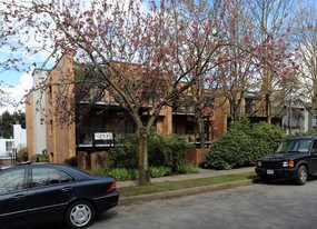 777 W 7th Ave in Vancouver, BC - Building Photo
