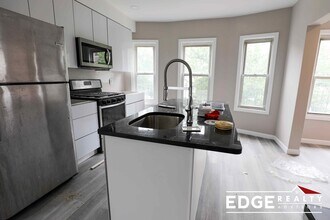 62 Quint Ave in Boston, MA - Foto de edificio - Building Photo