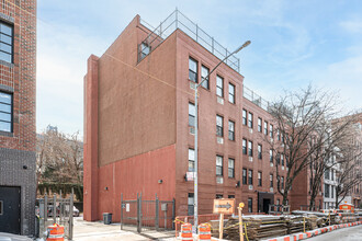 260 Water St in Brooklyn, NY - Building Photo - Primary Photo