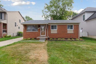 9244 Northern Ave in Plymouth, MI - Building Photo - Building Photo