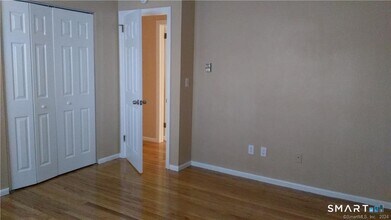 262 Robin Ct in Cheshire, CT - Building Photo - Building Photo