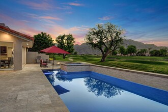 54435 Southern Hill in La Quinta, CA - Foto de edificio - Building Photo