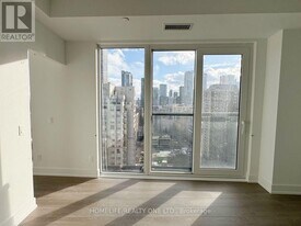 308 Jarvis St, Unit 2913 in Toronto, ON - Building Photo