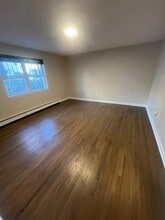 165 Elmwood Ave, Unit 2B in Irvington, NJ - Building Photo - Building Photo