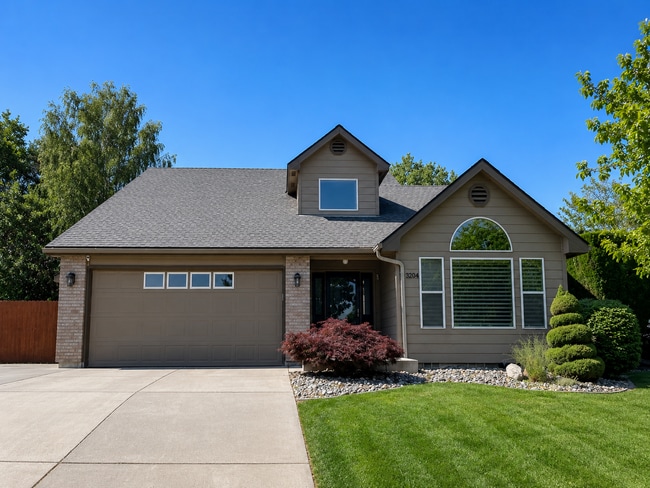 property at 3204 S Johnson Pl