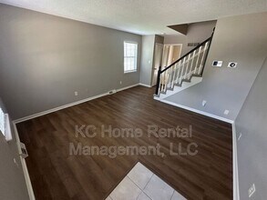 8640 N Hull Ave in Kansas City, MO - Building Photo - Building Photo