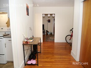 1386 Beacon St in Brookline, MA - Building Photo - Building Photo