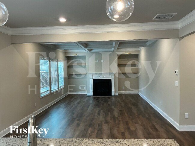 7000 Lancaster Xing in Flowery Branch, GA - Foto de edificio - Building Photo