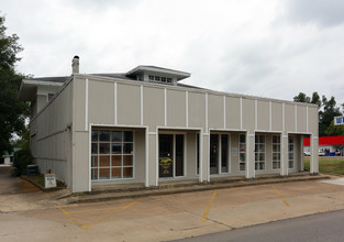 625 Bonham St in Paris, TX - Foto de edificio - Building Photo