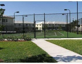 1114 Lucaya Dr in West Palm Beach, FL - Building Photo - Building Photo