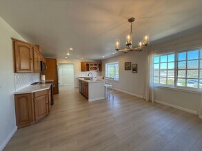 3204 Camino Calandria in Thousand Oaks, CA - Building Photo - Building Photo