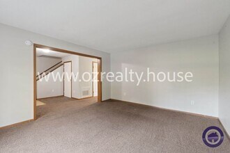 948 Post St in Toledo, OH - Building Photo - Building Photo